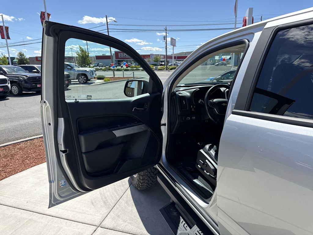 Thumbnail: 2019 Chevrolet Colorado - 2