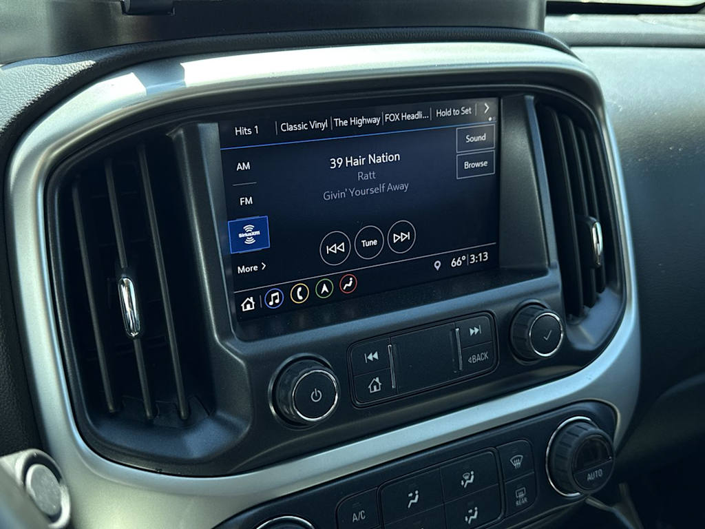 Thumbnail: 2019 Chevrolet Colorado - 15