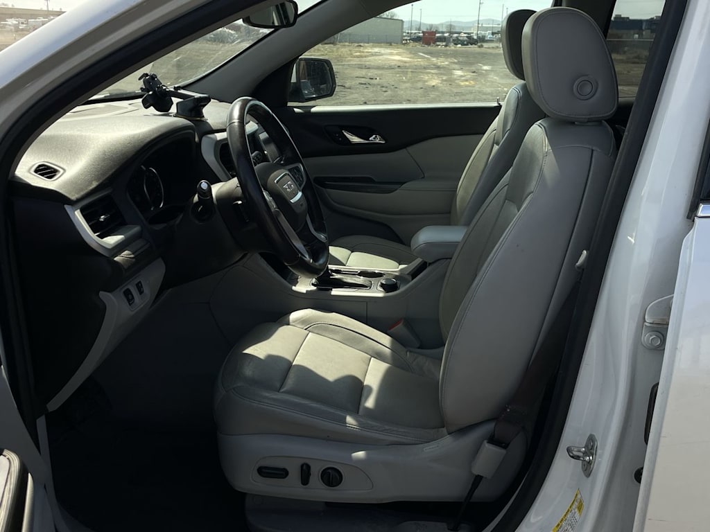 2017 GMC Acadia SLT 7