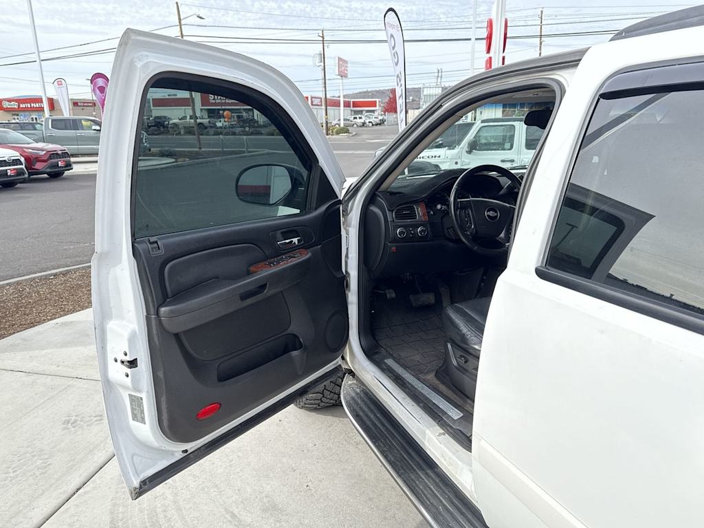 Thumbnail: 2007 Chevrolet Tahoe - 20