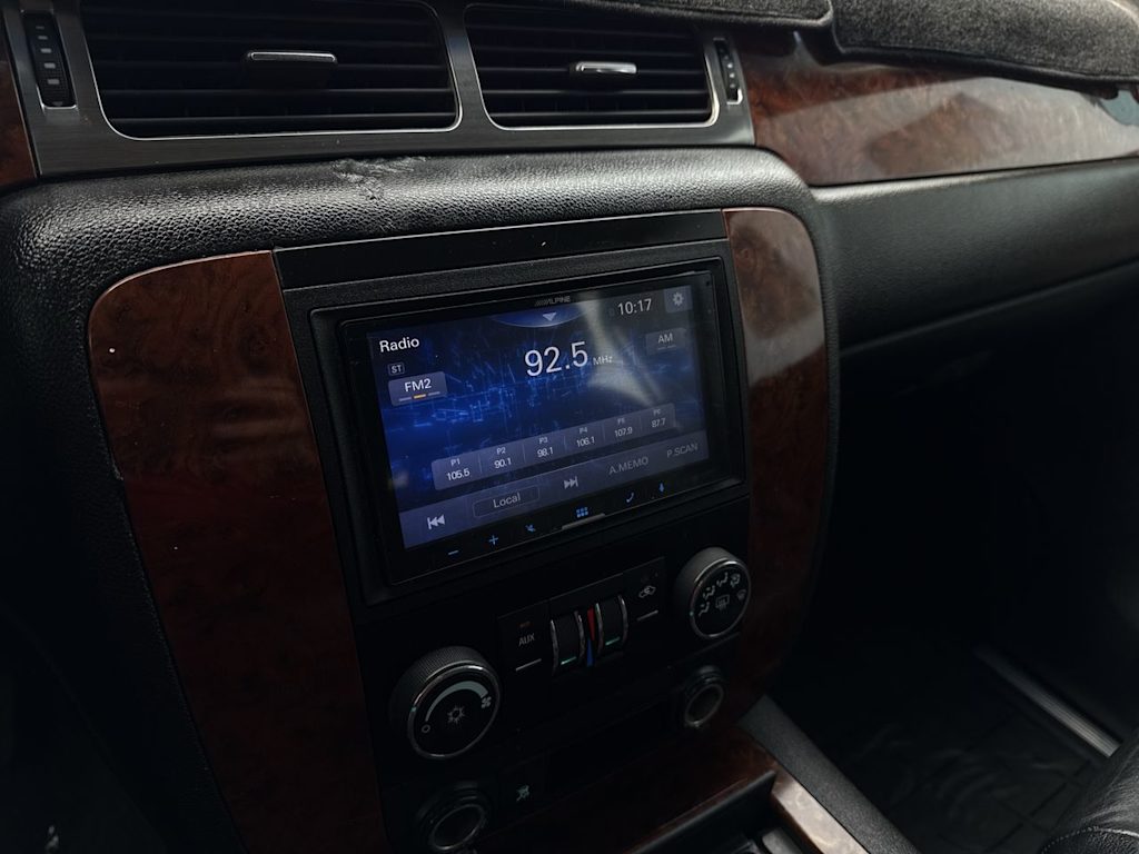 Thumbnail: 2007 Chevrolet Tahoe - 15