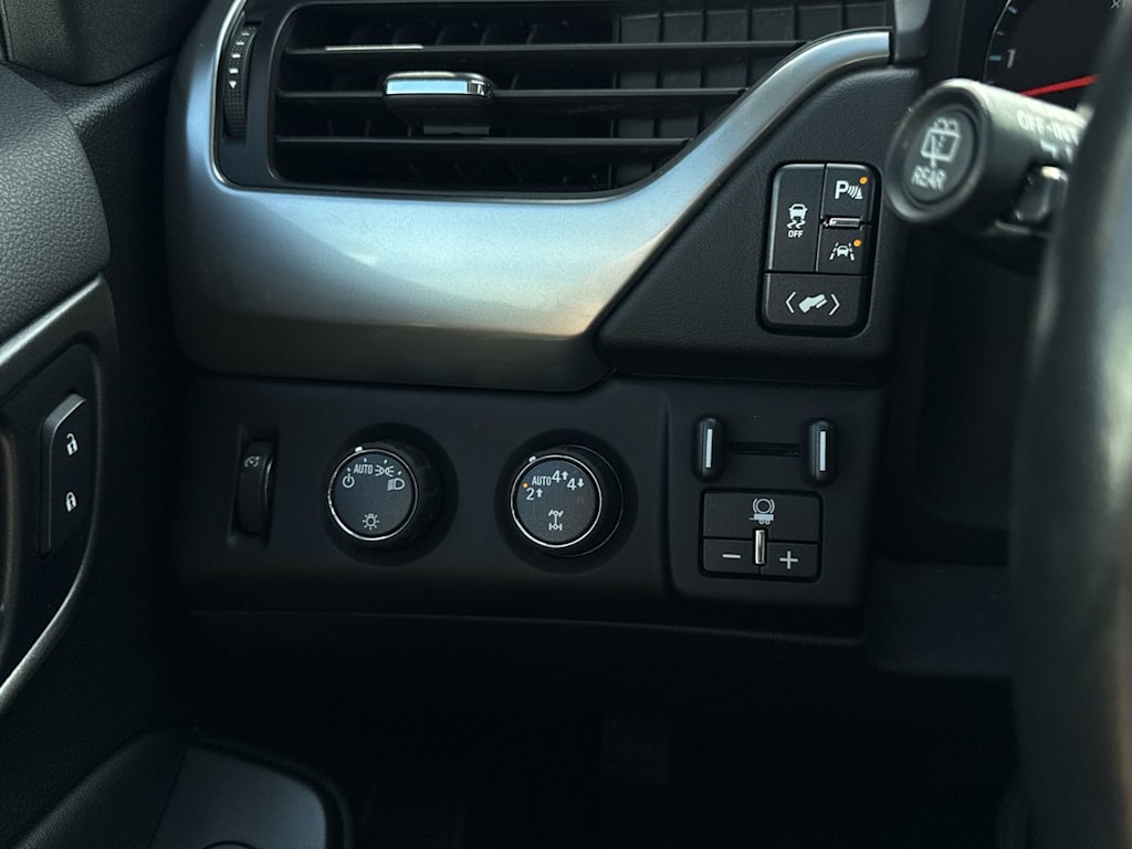 Thumbnail: 2020 Chevrolet Tahoe - 22