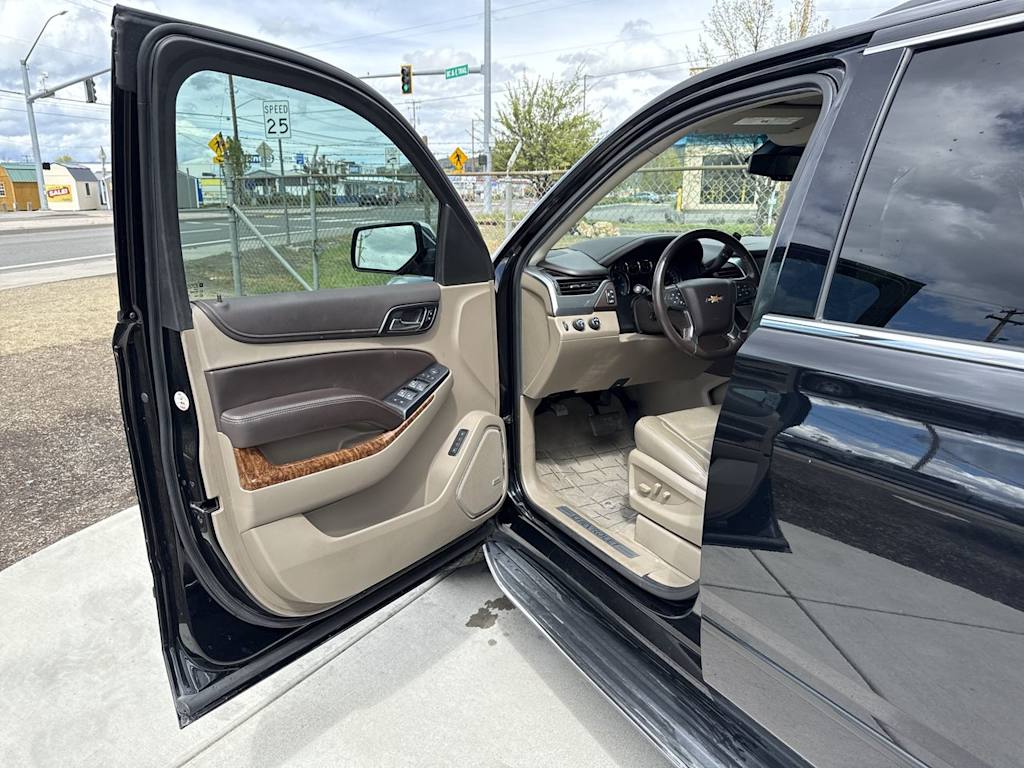 Thumbnail: 2020 Chevrolet Suburban - 18