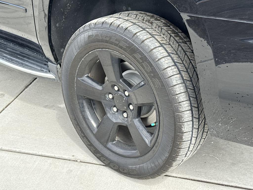 Thumbnail: 2020 Chevrolet Suburban - 8