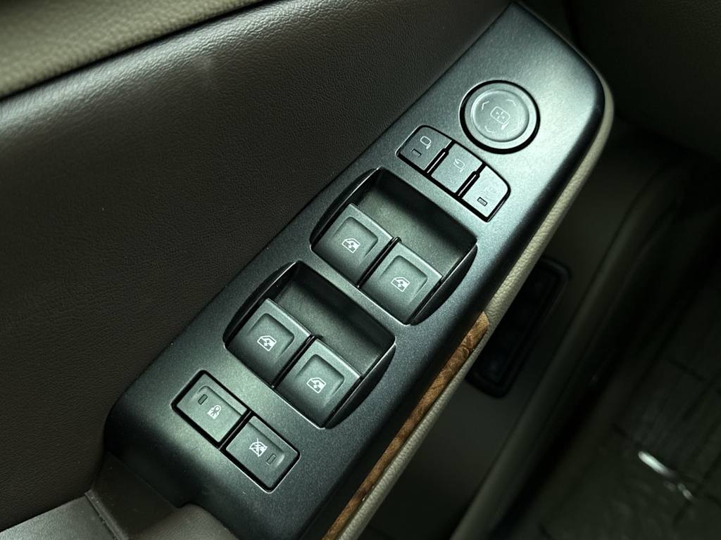 Thumbnail: 2020 Chevrolet Suburban - 24