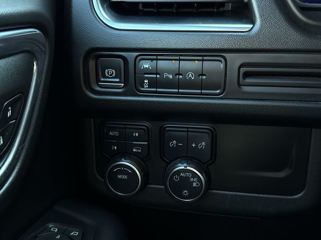 Thumbnail: 2023 Chevrolet Tahoe - 23