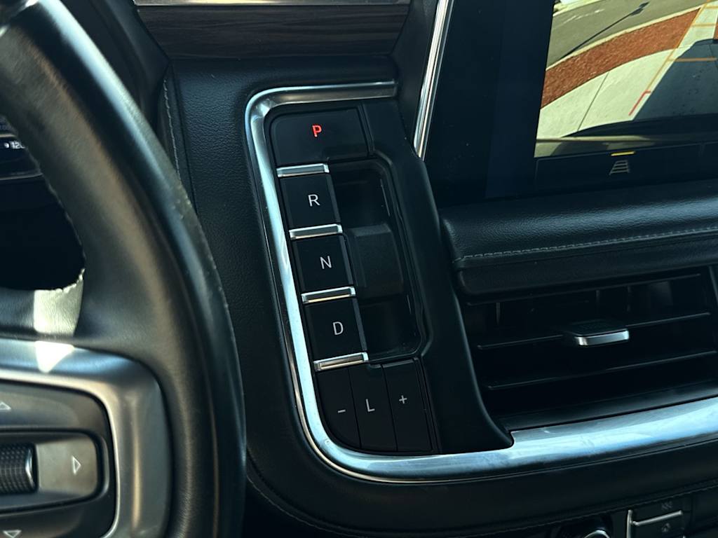 Thumbnail: 2023 Chevrolet Tahoe - 22
