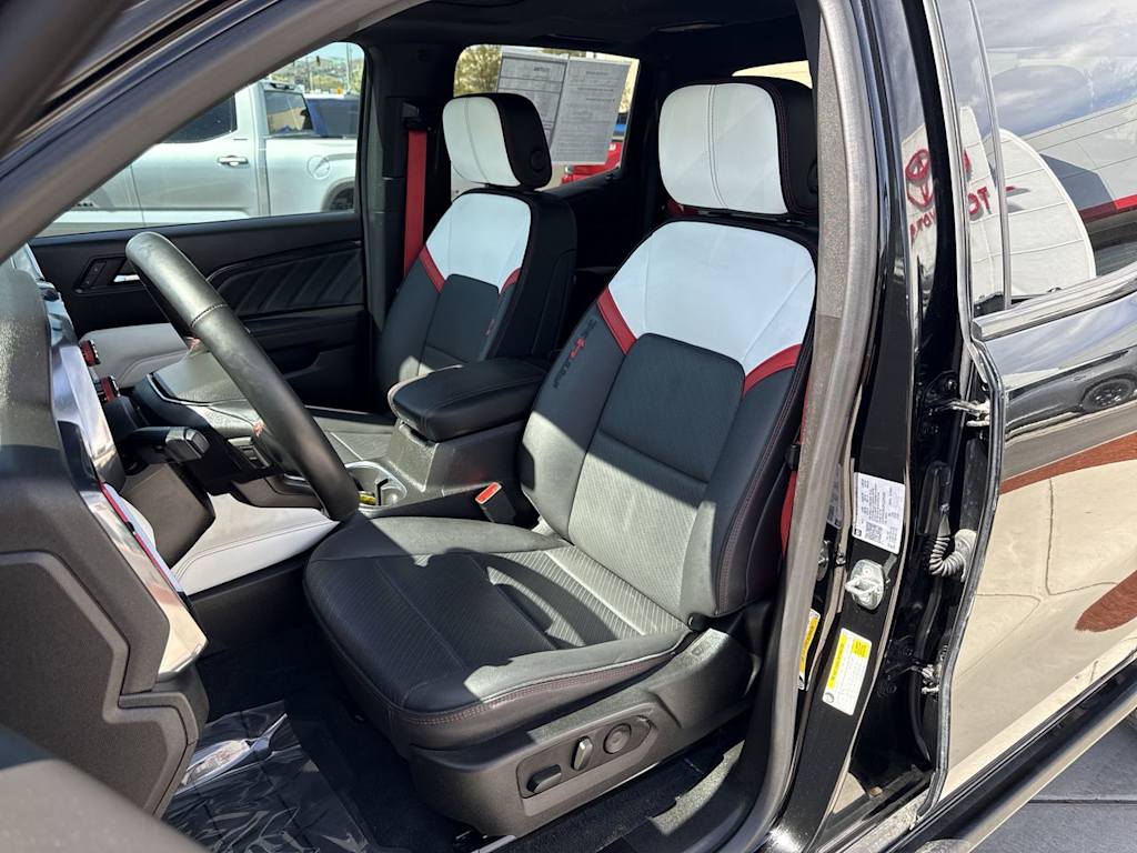 Thumbnail: 2023 GMC Canyon - 10