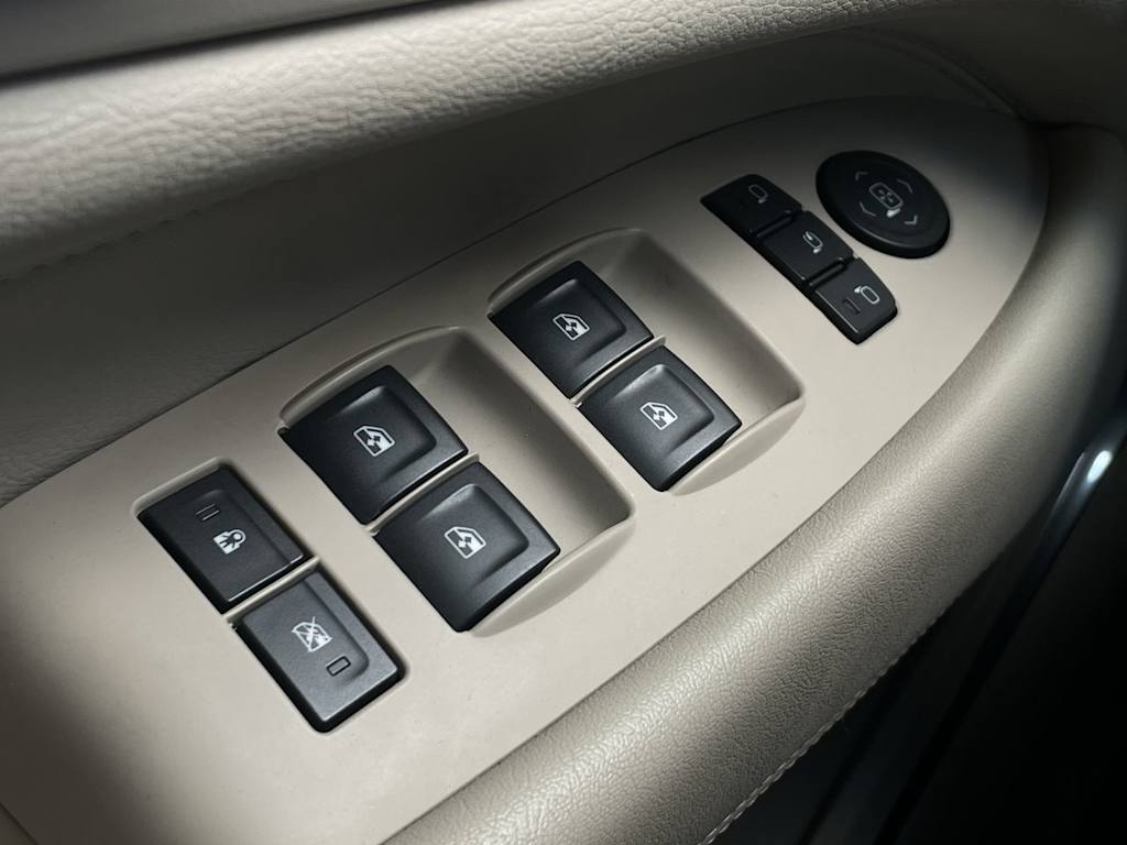 2017 Cadillac Escalade Premium 24