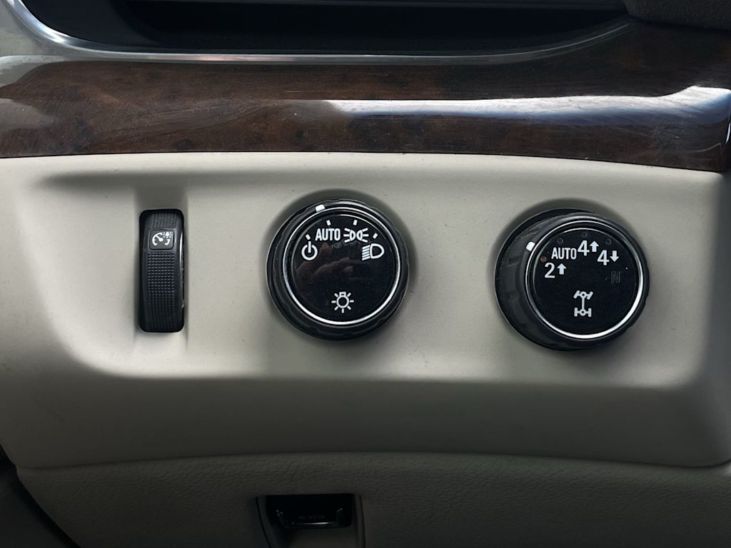 2017 Cadillac Escalade Premium 23