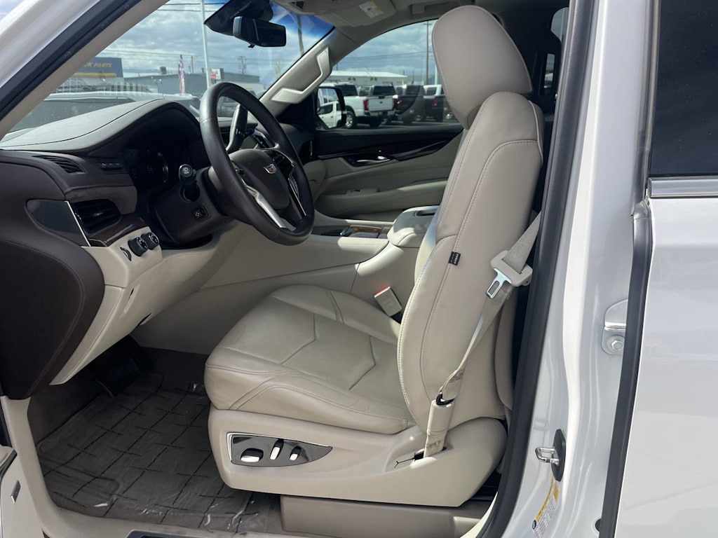2017 Cadillac Escalade Premium 11