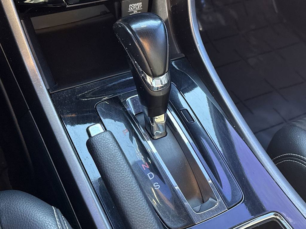 Thumbnail: 2016 Honda Accord - 16