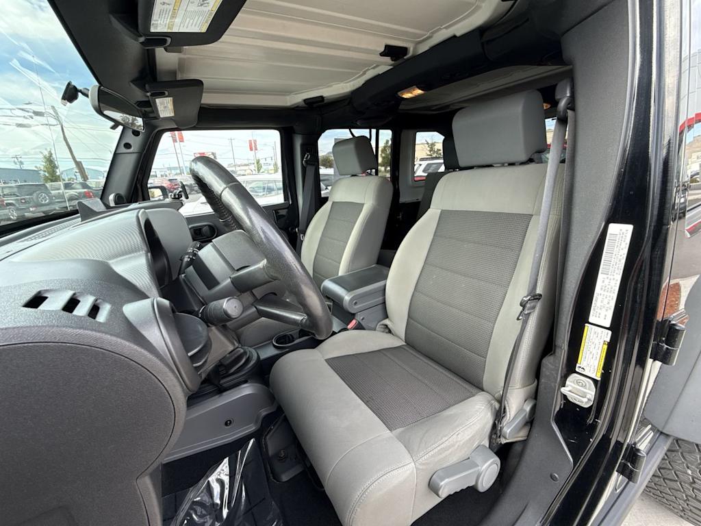Thumbnail: 2010 Jeep Wrangler - 9