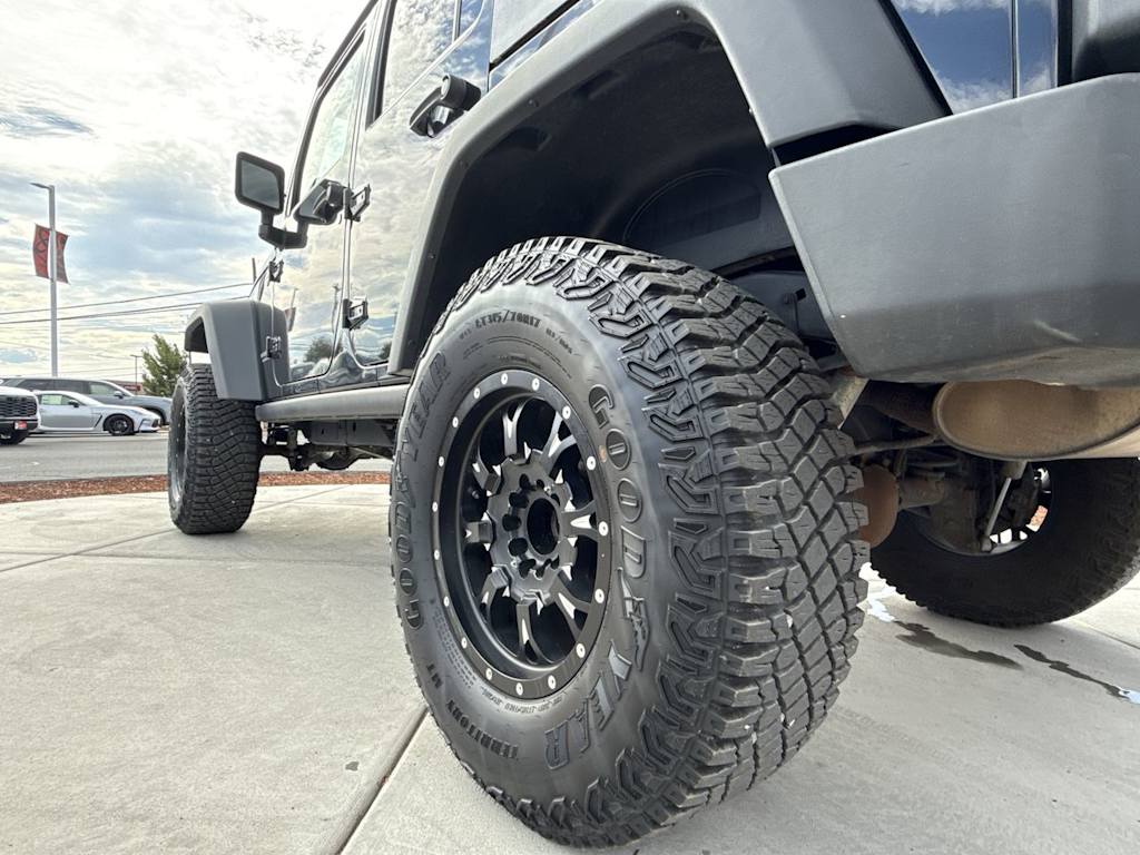 Thumbnail: 2010 Jeep Wrangler - 17