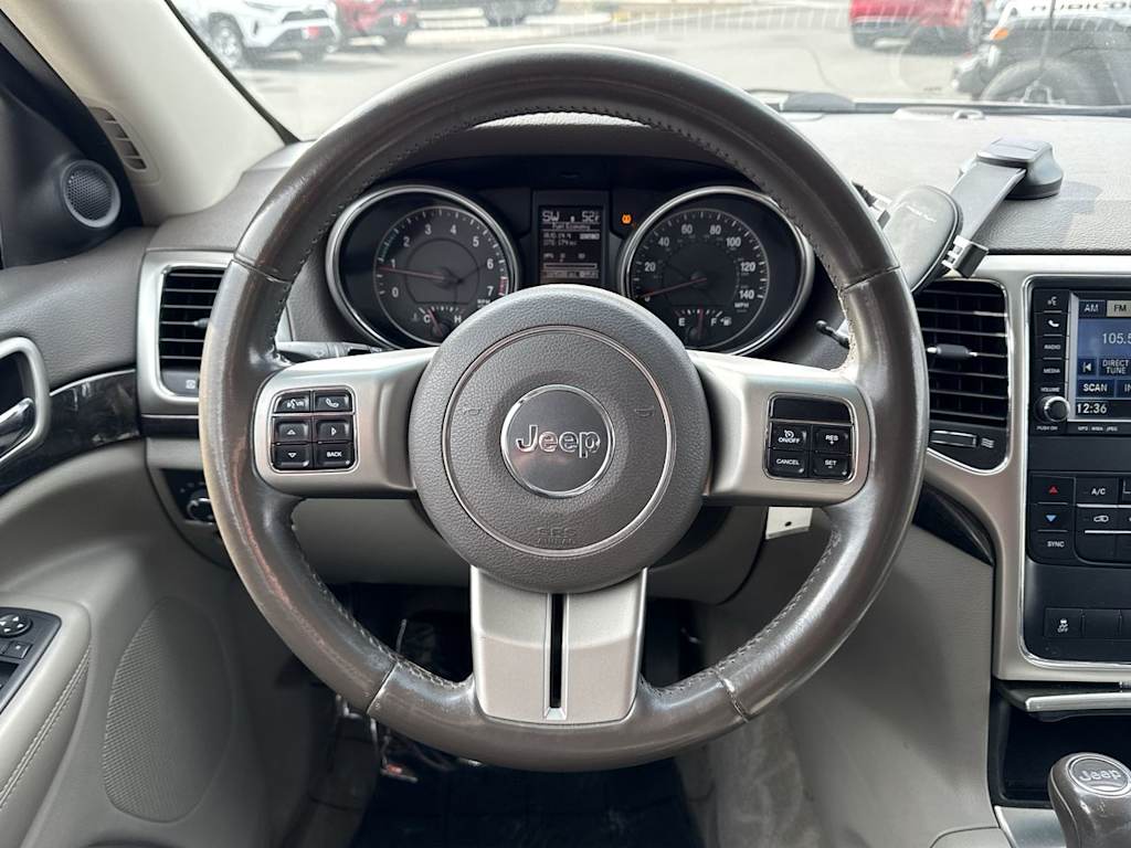 Thumbnail: 2011 Jeep Grand Cherokee - 13