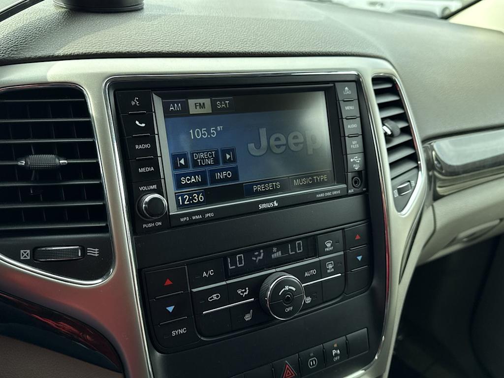 Thumbnail: 2011 Jeep Grand Cherokee - 14