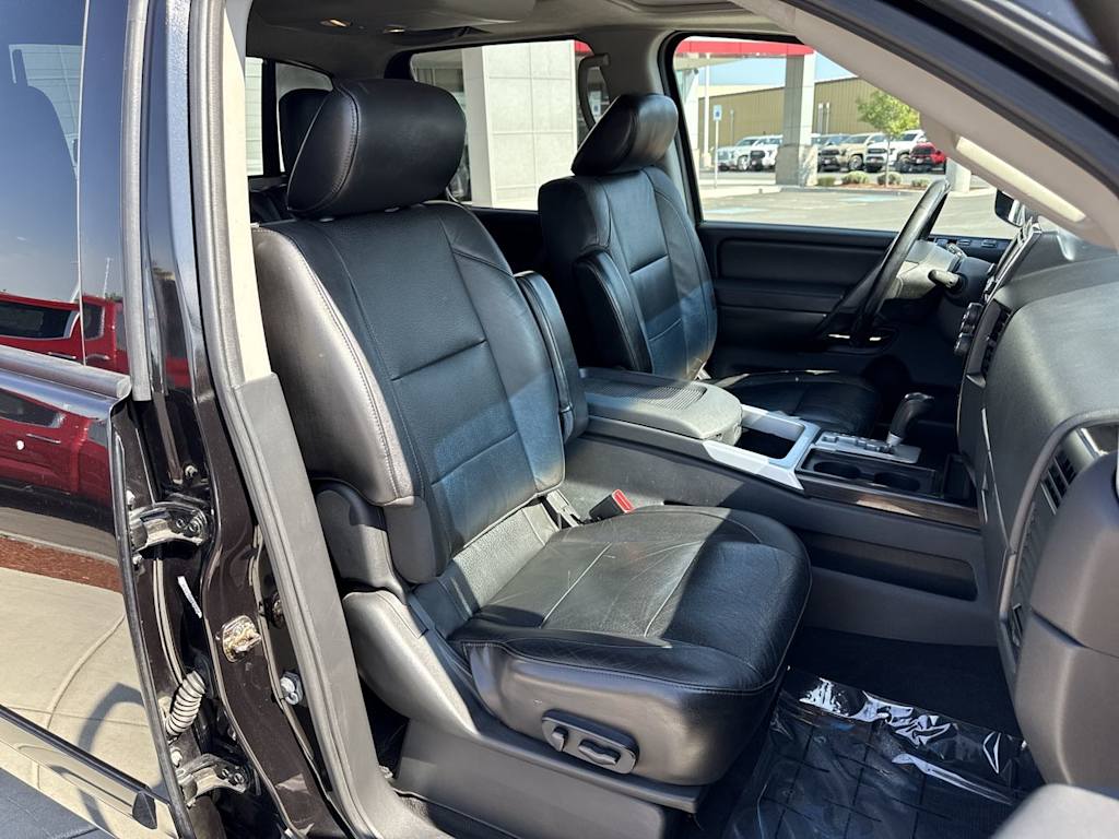 Thumbnail: 2013 Nissan Titan - 12