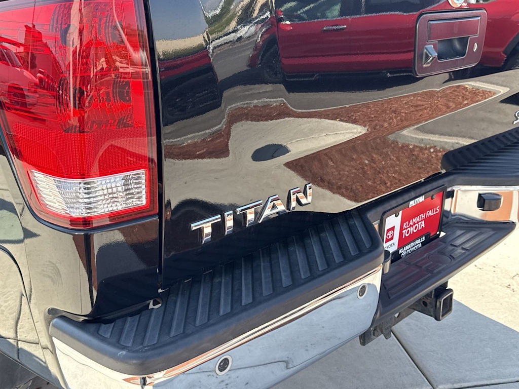 Thumbnail: 2013 Nissan Titan - 7