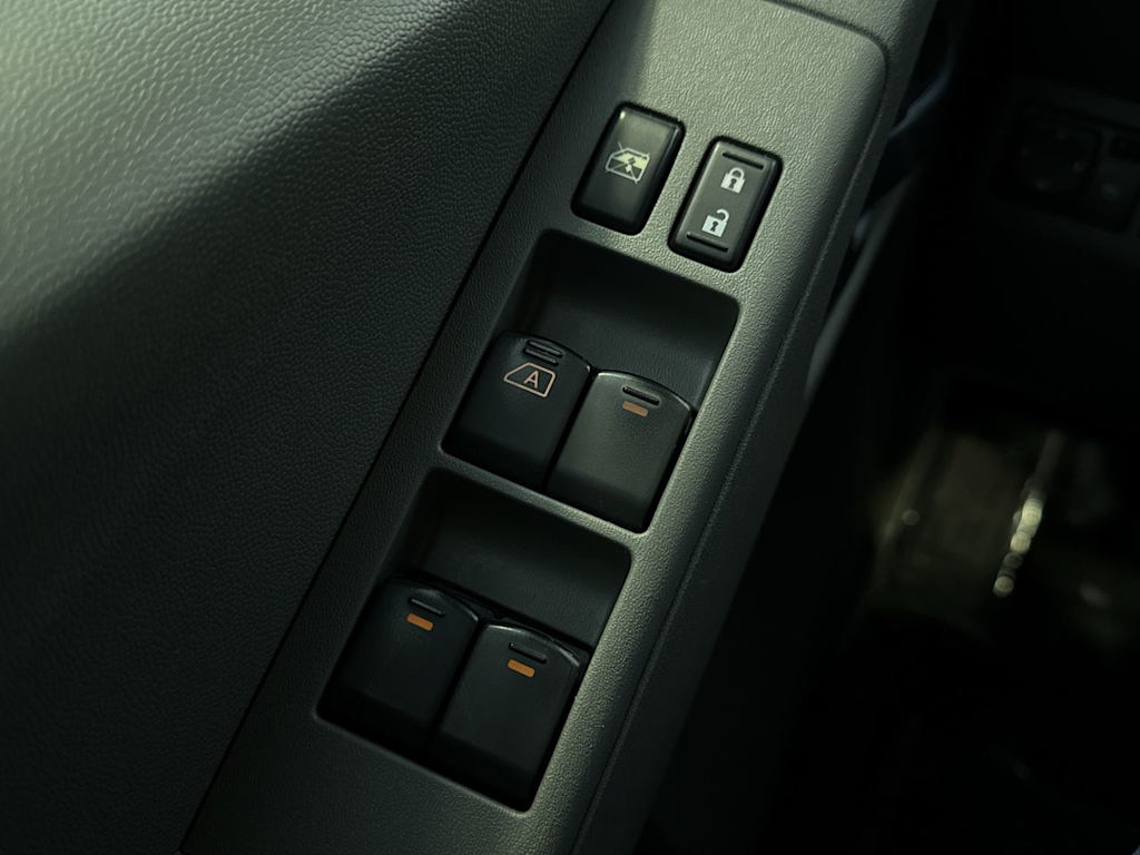 Thumbnail: 2021 Nissan Frontier - 24