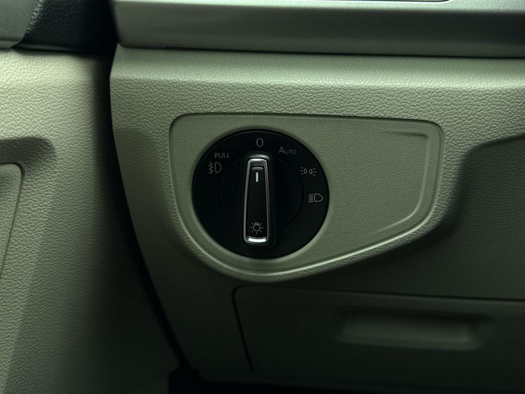 Thumbnail: 2019 Volkswagen Atlas - 24