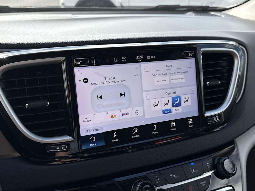 Thumbnail: 2024 Chrysler Pacifica - 15