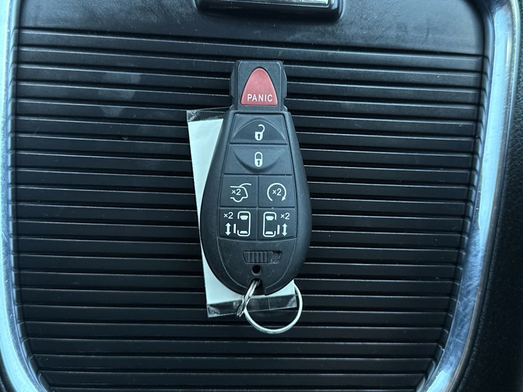 Thumbnail: 2018 Dodge Grand Caravan - 25