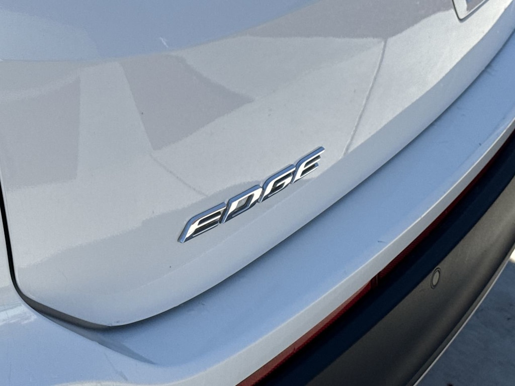 Thumbnail: 2016 Ford Edge - 7