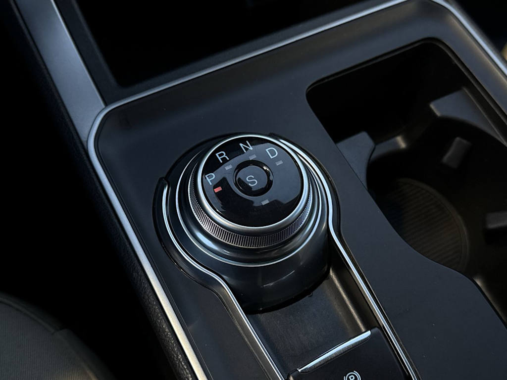 Thumbnail: 2022 Ford Edge - 15