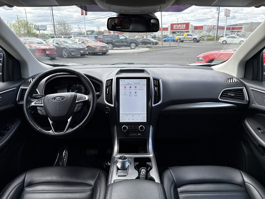 Thumbnail: 2022 Ford Edge - 2