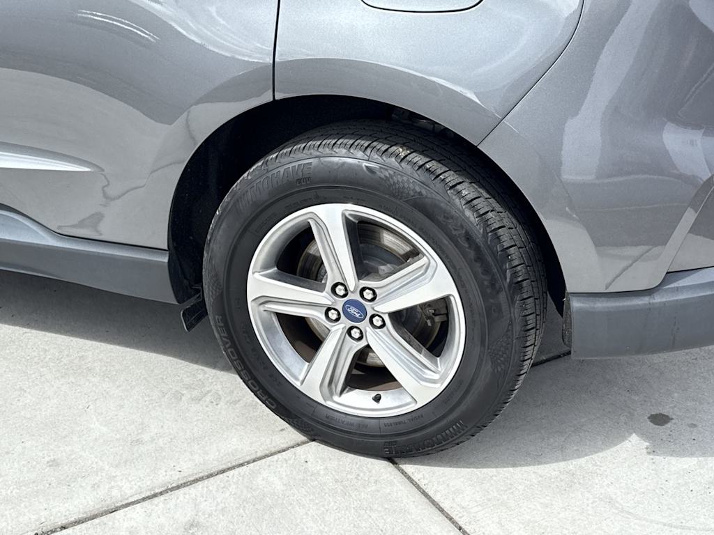 Thumbnail: 2022 Ford Edge - 8