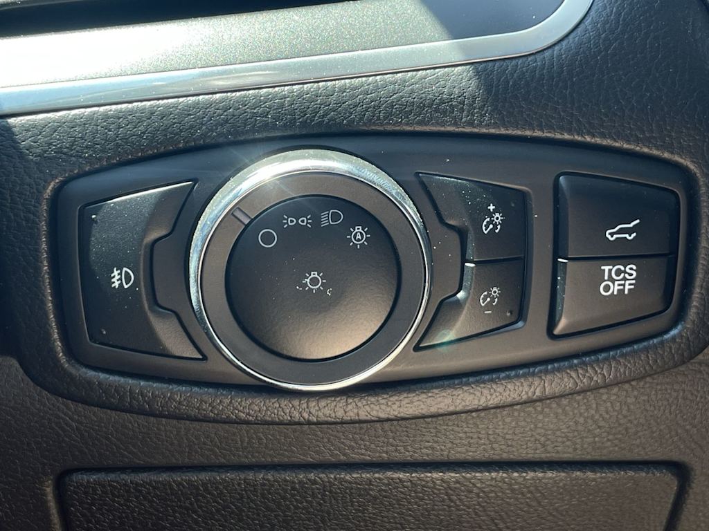 Thumbnail: 2024 Ford Edge - 23