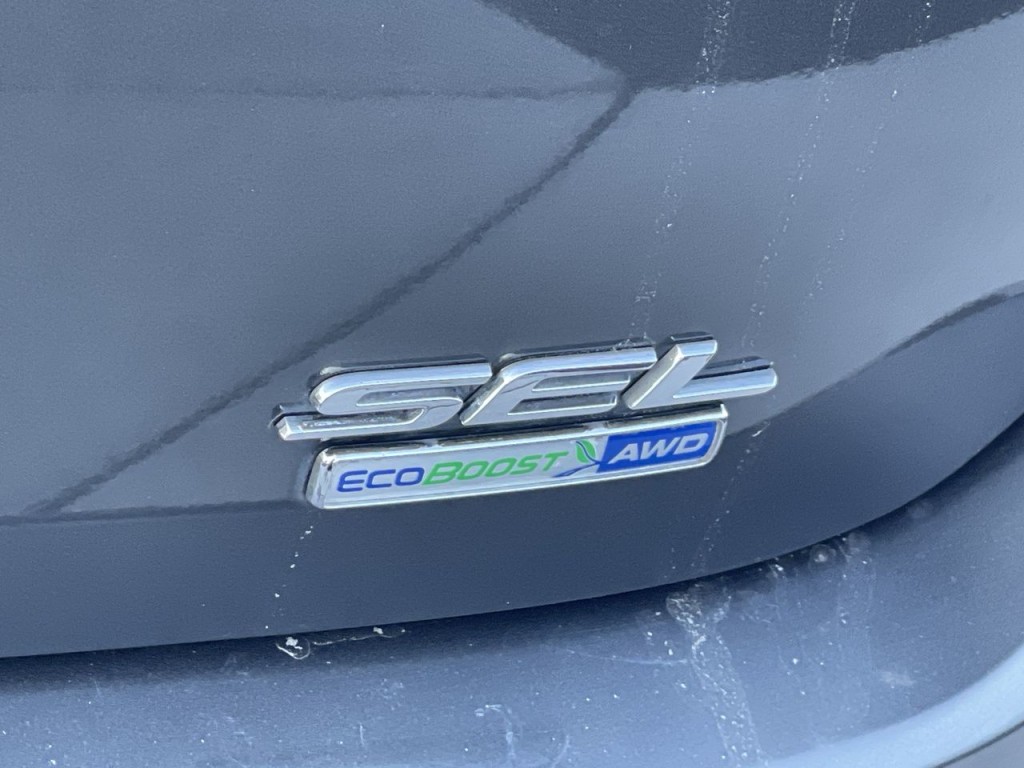 2015 Ford Edge SEL 19