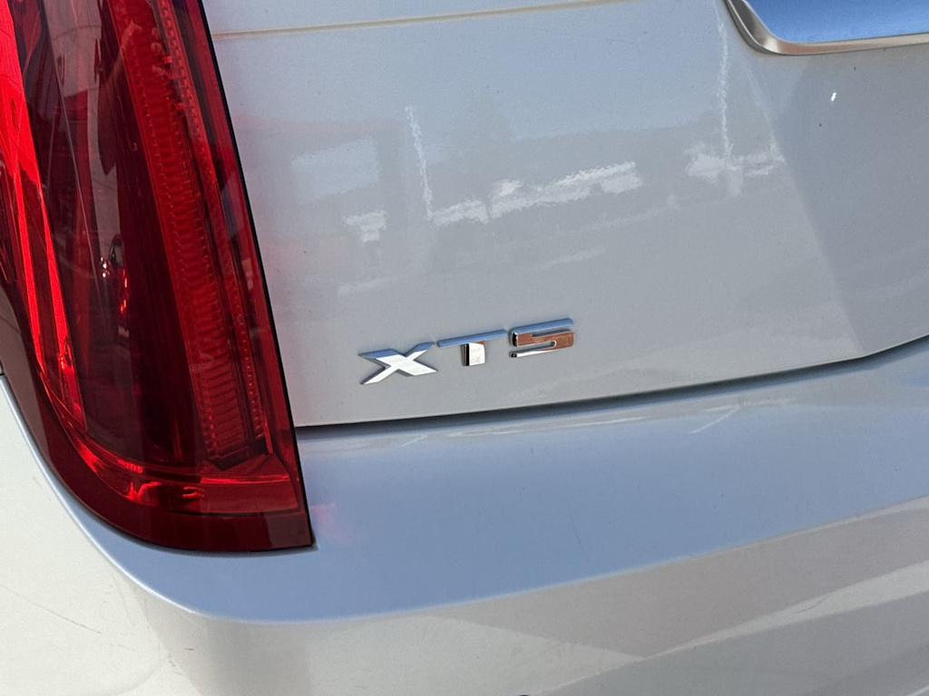 Thumbnail: 2015 Cadillac XTS - 7