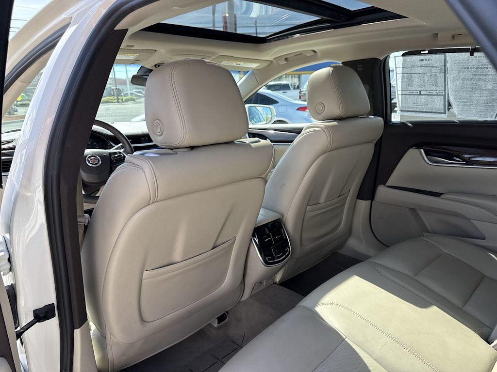 Thumbnail: 2015 Cadillac XTS - 19