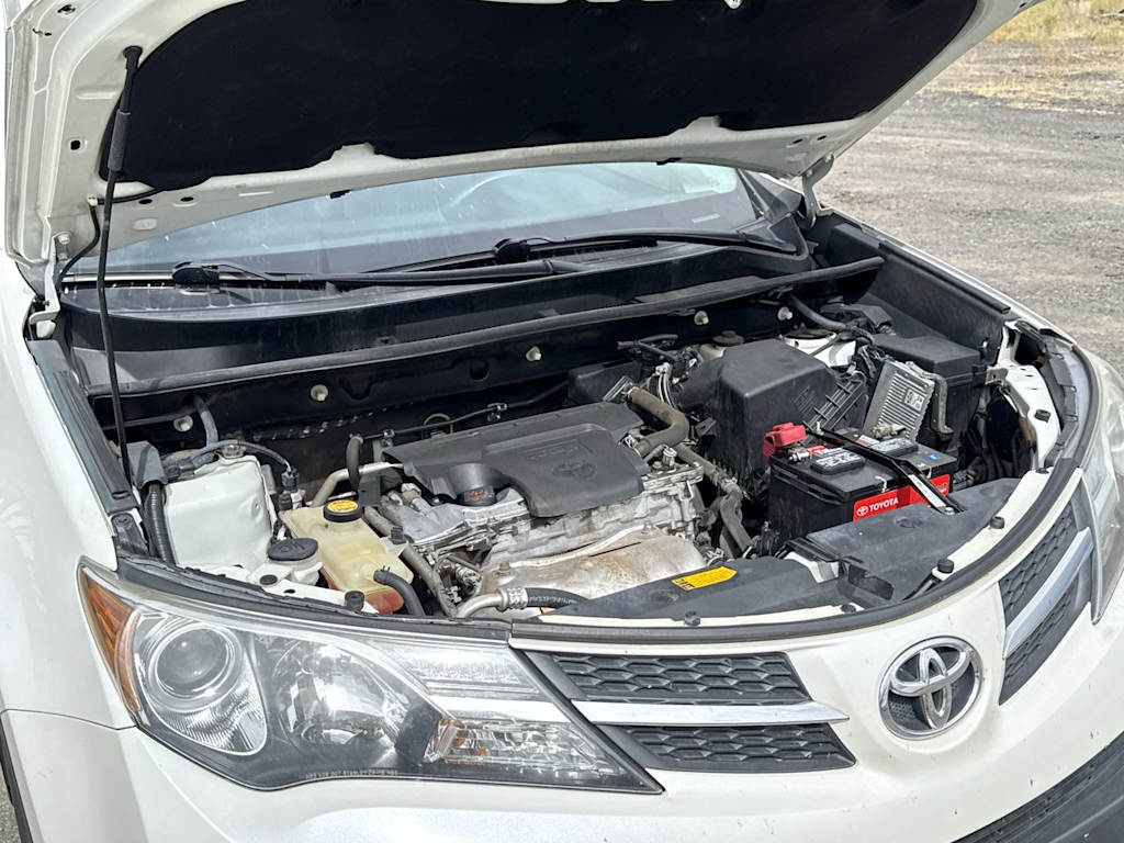Thumbnail: 2013 Toyota RAV4 - 8