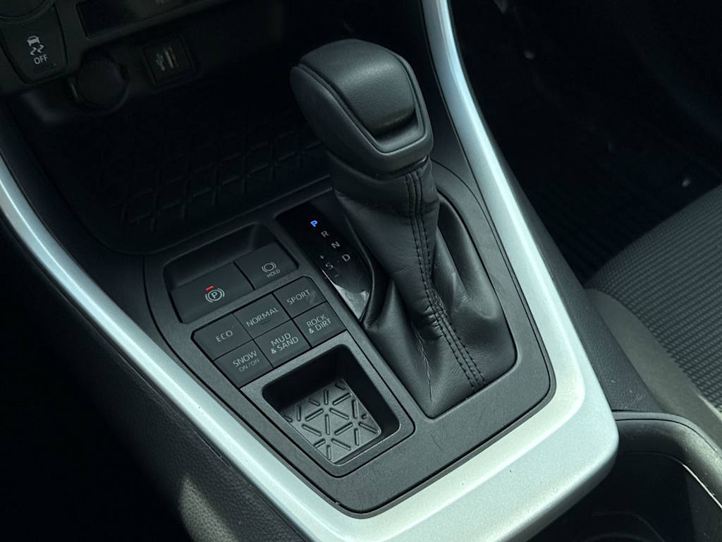 Thumbnail: 2024 Toyota RAV4 - 15