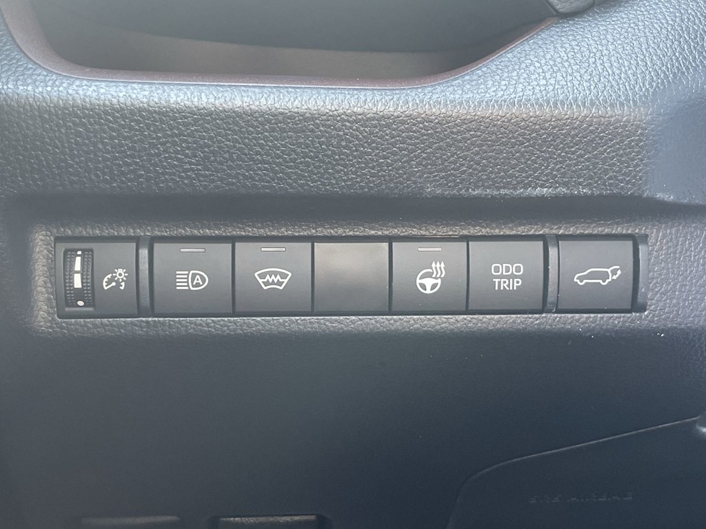 Thumbnail: 2023 Toyota RAV4 - 23