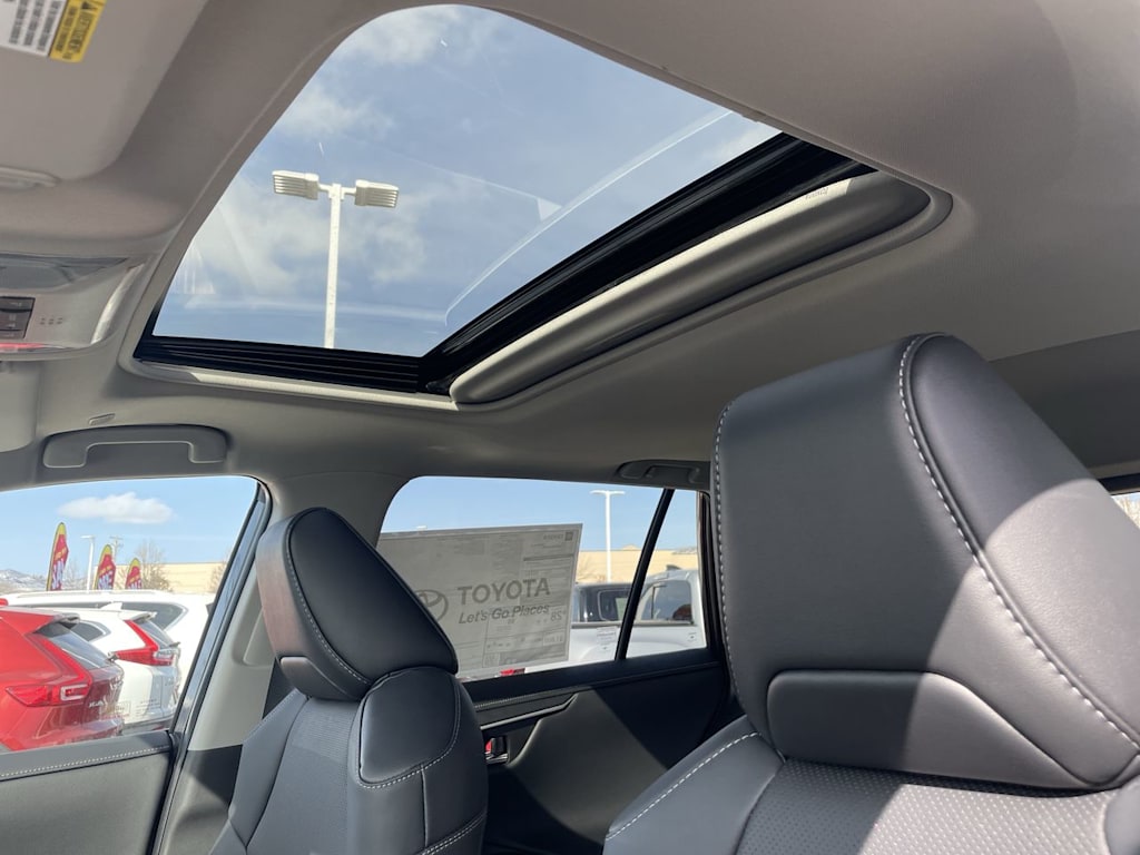 Thumbnail: 2023 Toyota RAV4 - 26