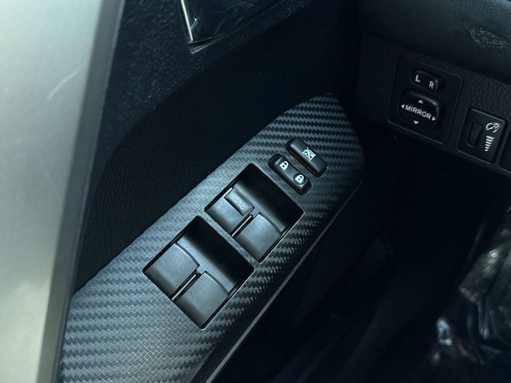 Thumbnail: 2015 Toyota RAV4 - 24