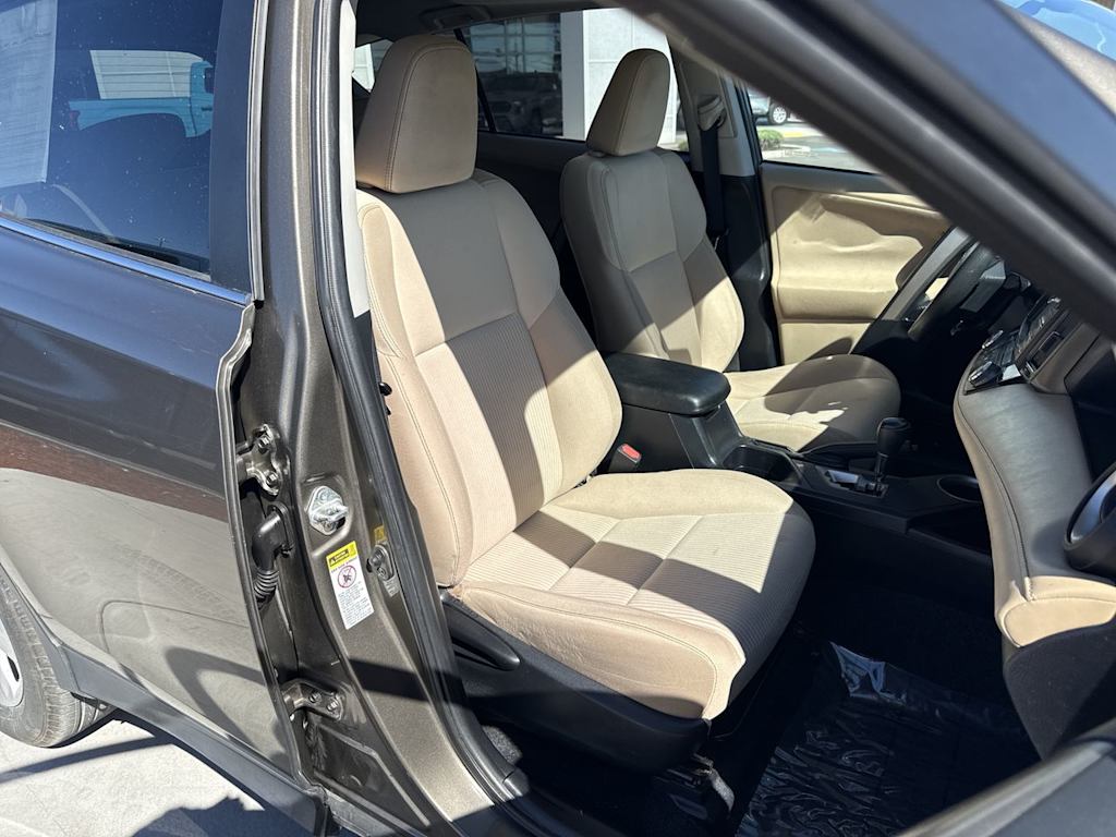 Thumbnail: 2013 Toyota RAV4 - 12