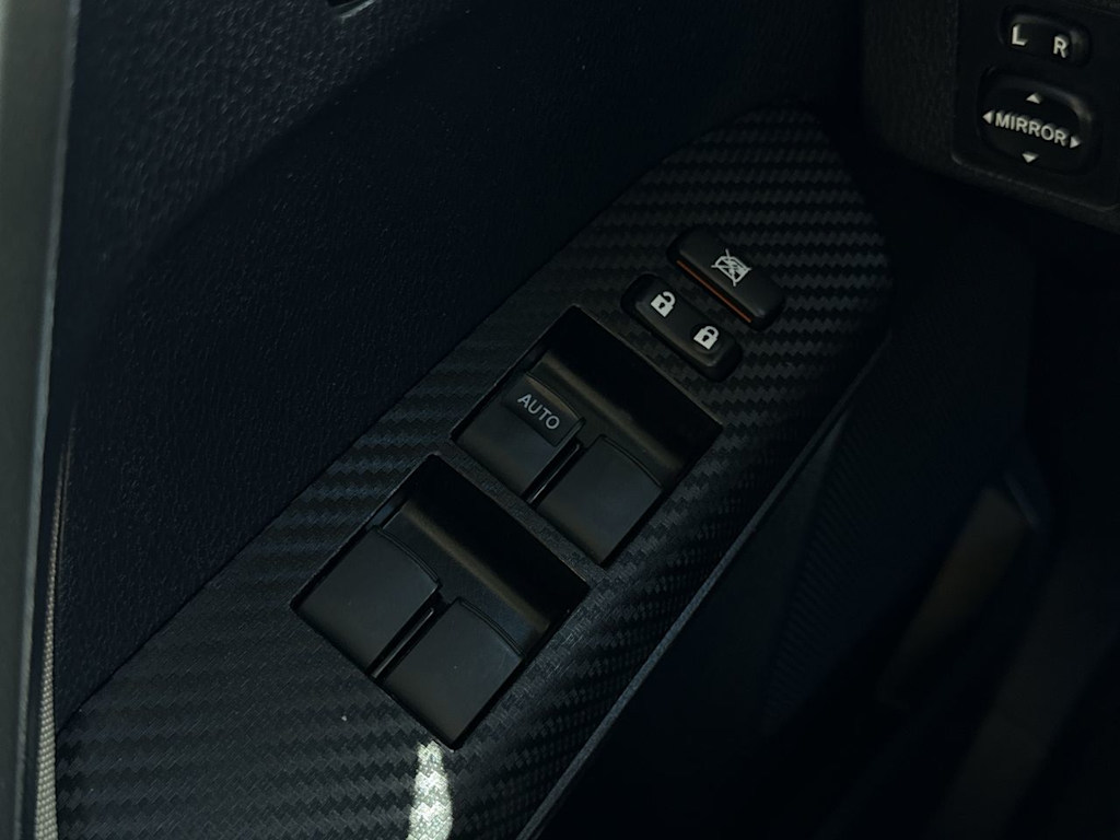 Thumbnail: 2013 Toyota RAV4 - 24