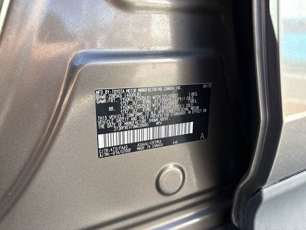 Thumbnail: 2013 Toyota RAV4 - 19