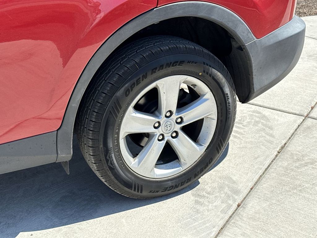 Thumbnail: 2013 Toyota RAV4 - 6