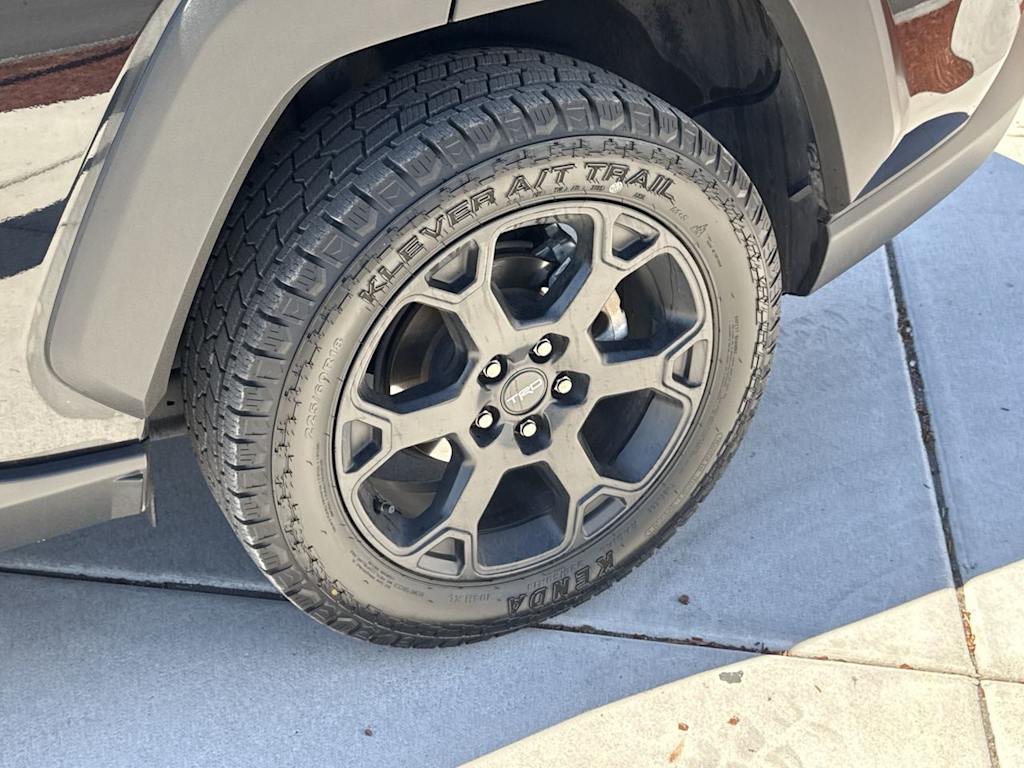 Thumbnail: 2022 Toyota RAV4 - 8