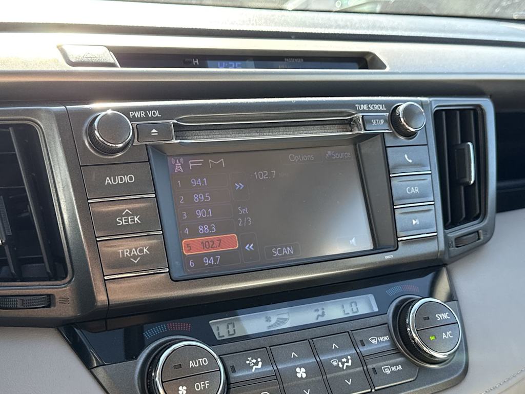Thumbnail: 2013 Toyota RAV4 - 14