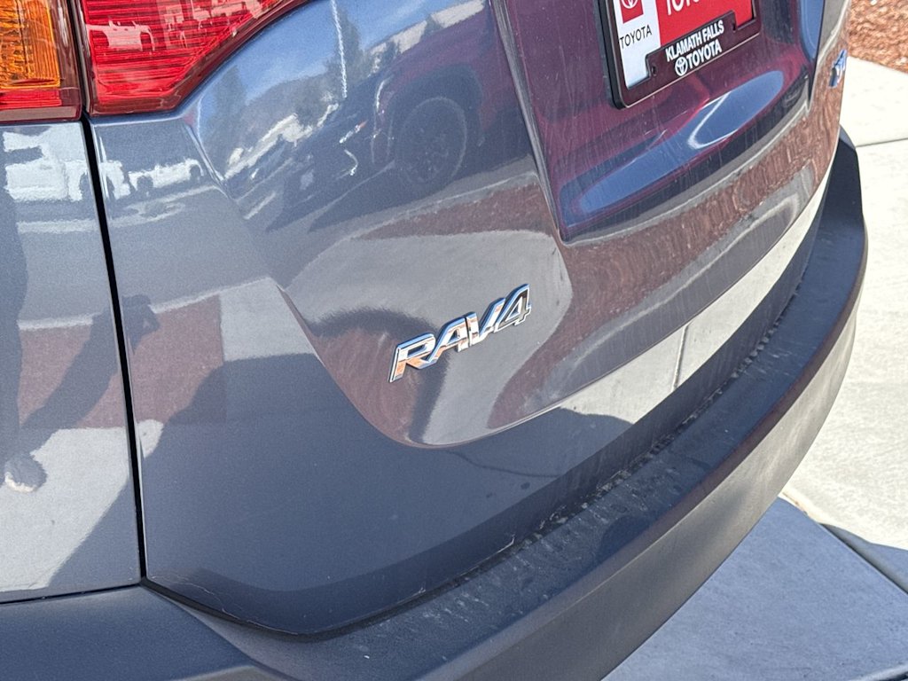 Thumbnail: 2013 Toyota RAV4 - 7