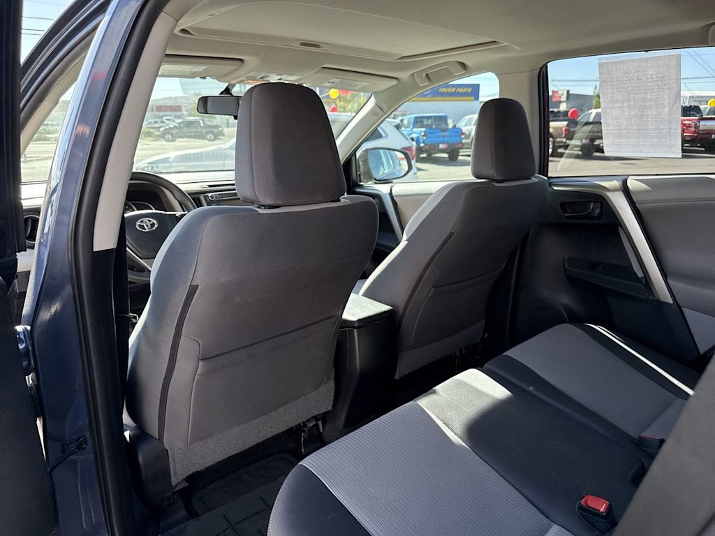 Thumbnail: 2013 Toyota RAV4 - 21