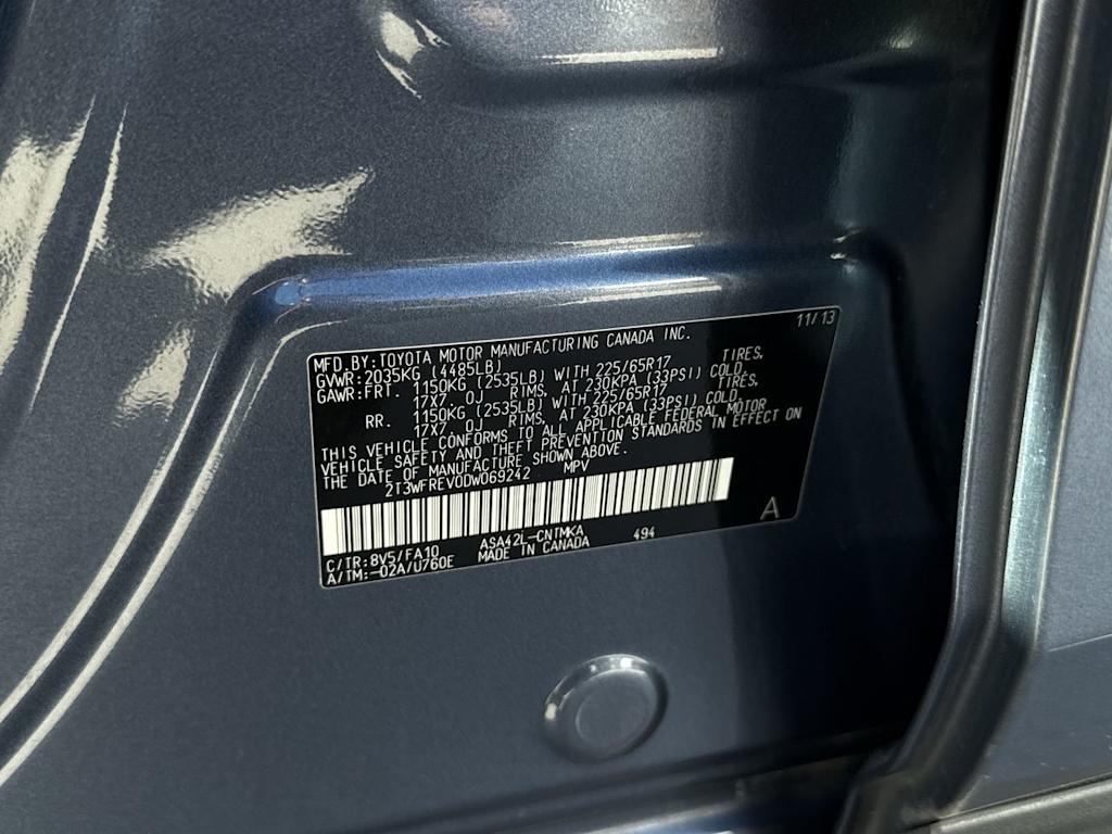 Thumbnail: 2013 Toyota RAV4 - 19