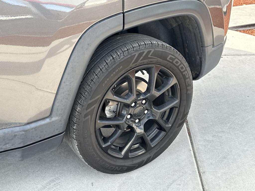 Thumbnail: 2022 Jeep Compass - 8