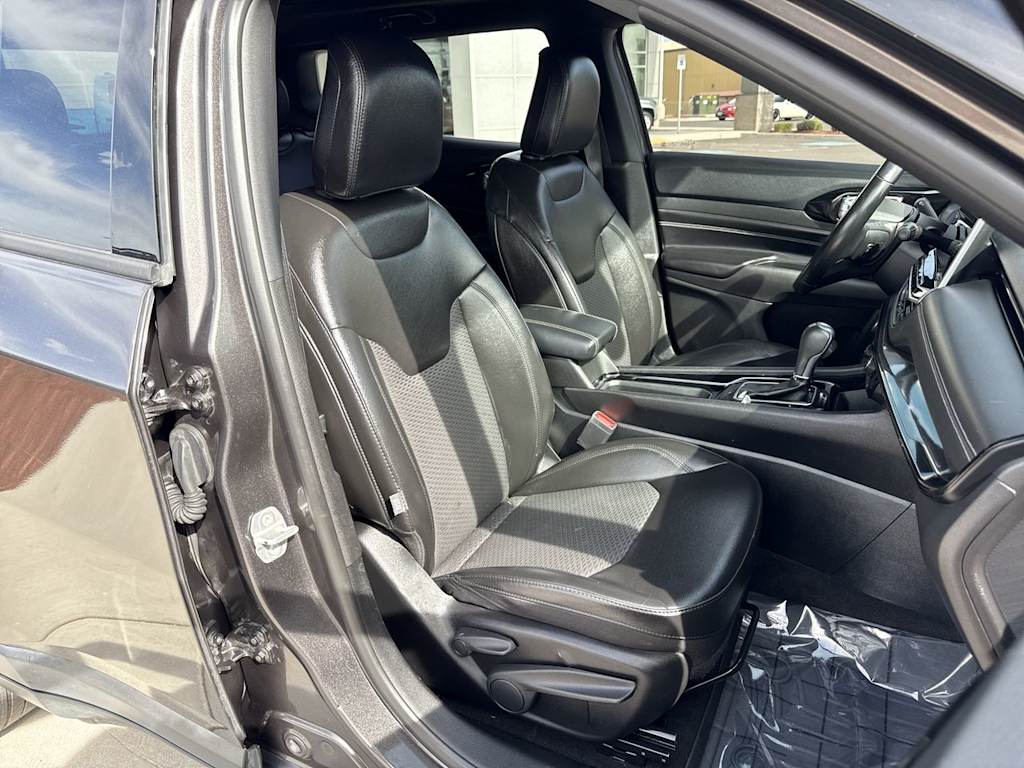 Thumbnail: 2022 Jeep Compass - 12